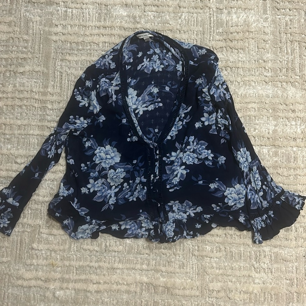 American Eagle Floral blouse